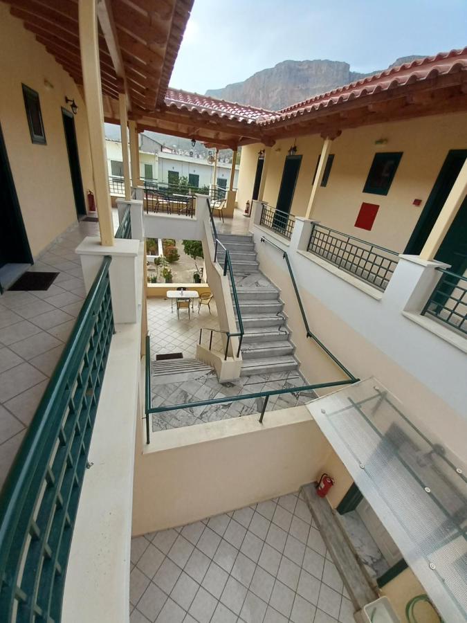 Costa-Rini Hotel Leonídion Exterior foto